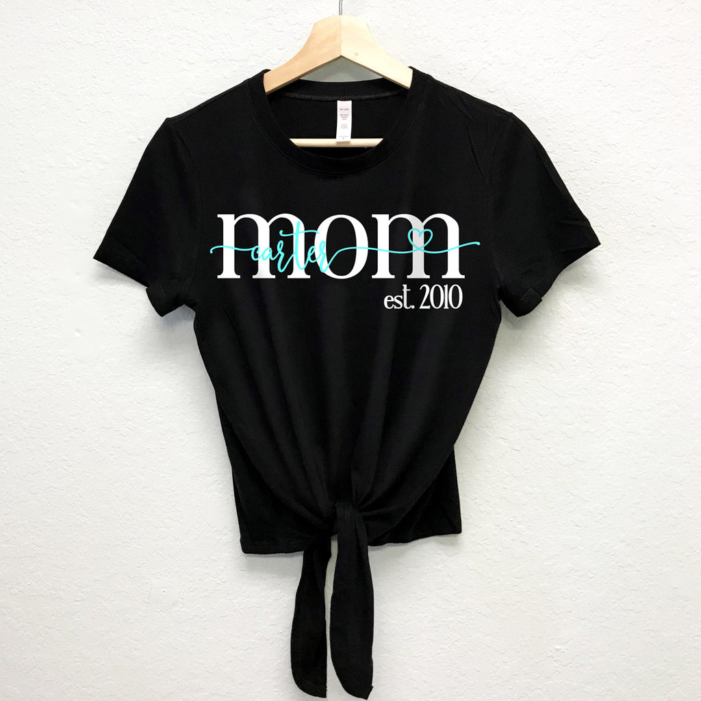 MOM est. 2018 Custom Name & Year Front Tie Crop Top